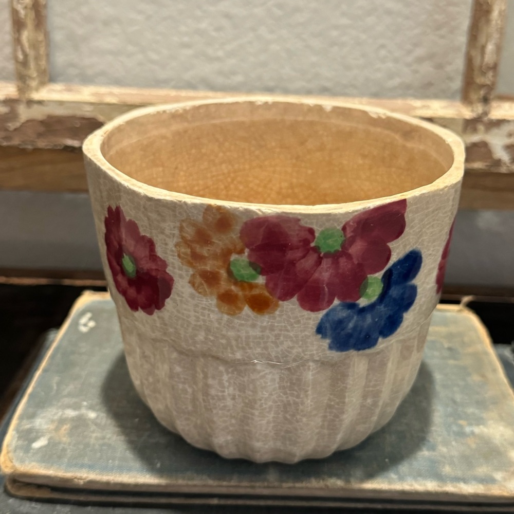 Beautiful Floral Antique Ceramic Pot Hand Painted Japan - Picture 2 of 4